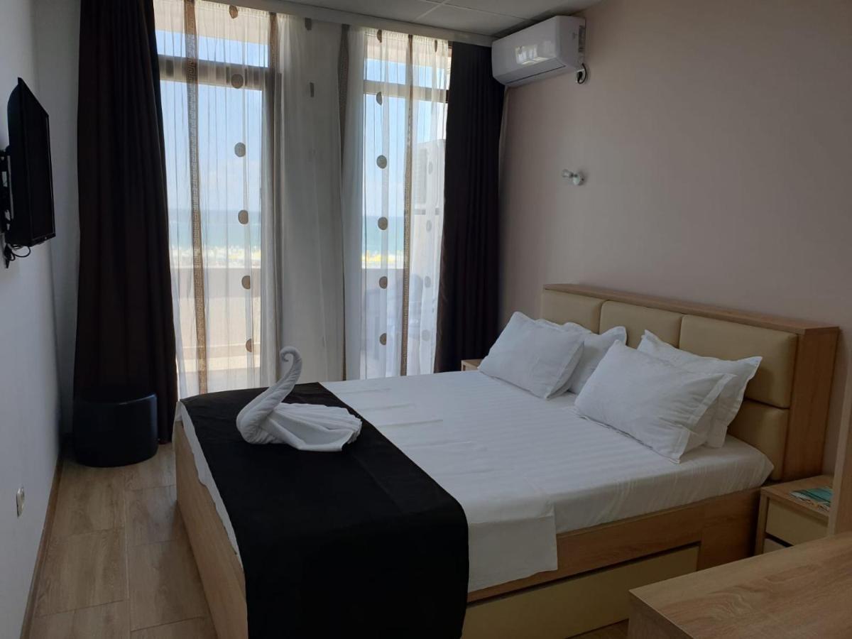 Hotel Solea Beach Mamaia Buitenkant foto