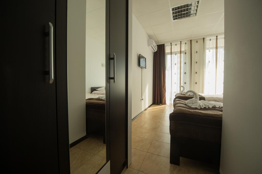 Hotel Solea Beach Mamaia Buitenkant foto