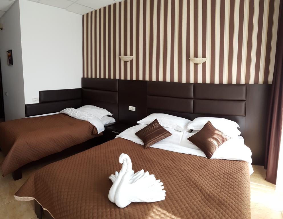 Hotel Solea Beach Mamaia Buitenkant foto