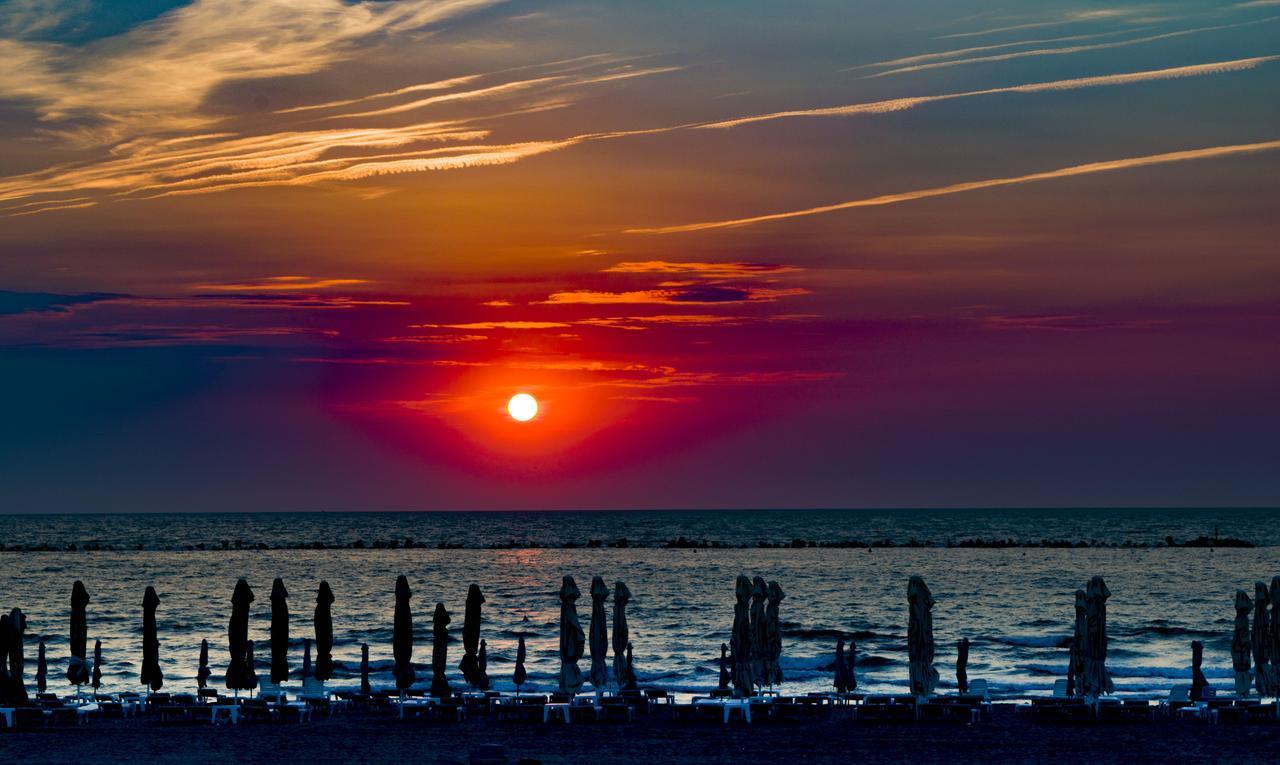 Hotel Solea Beach Mamaia Buitenkant foto