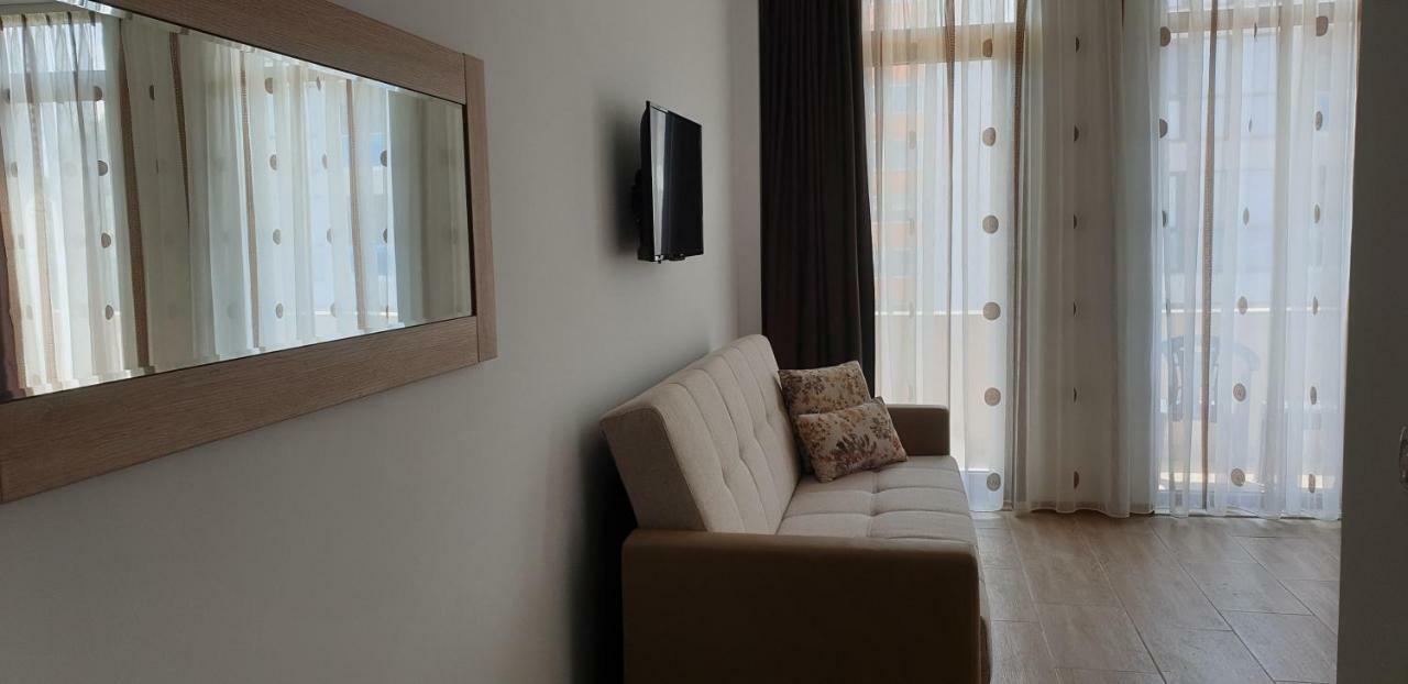 Hotel Solea Beach Mamaia Buitenkant foto